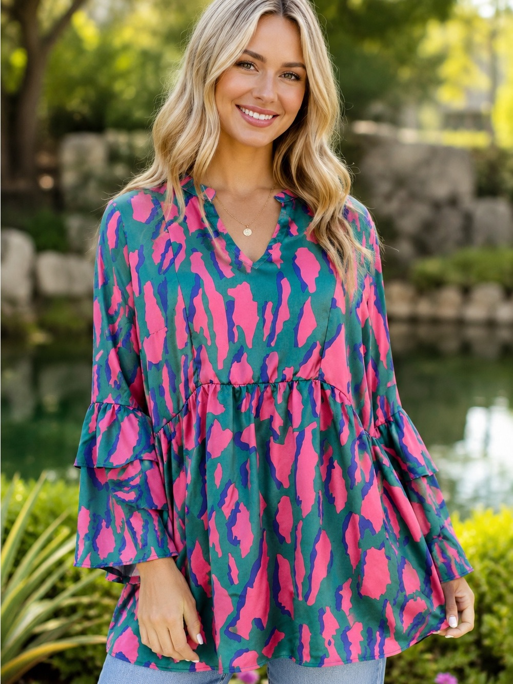 🌿 Umgee Satin Abstract Babydoll Tunic Top – Hunter Green Pink Print – NWT 🌿